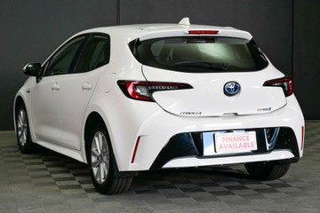https://vehicle-cdn.autoleague.cloud/30640_U111408_6.jpg
