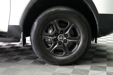 https://vehicle-cdn.autoleague.cloud/30640_U111409_7.jpg