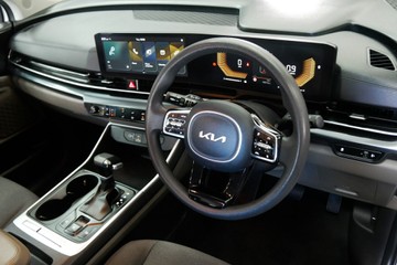 https://vehicle-cdn.autoleague.cloud/30640_U111411_8.jpg