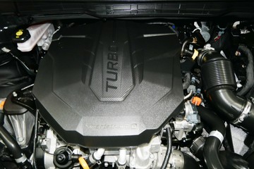 https://vehicle-cdn.autoleague.cloud/30640_U111412_23.jpg