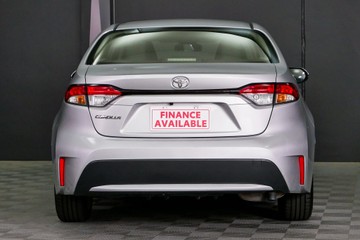 https://vehicle-cdn.autoleague.cloud/30640_U111420_5.jpg