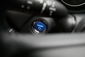 https://vehicle-cdn.autoleague.cloud/30640_U111421_19.jpg