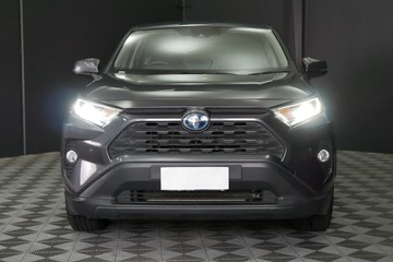 https://vehicle-cdn.autoleague.cloud/30640_U111421_2.jpg