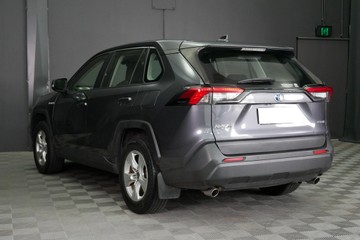 https://vehicle-cdn.autoleague.cloud/30640_U111421_6.jpg