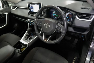 https://vehicle-cdn.autoleague.cloud/30640_U111421_8.jpg