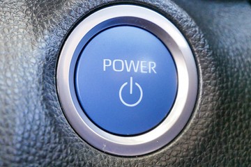 https://vehicle-cdn.autoleague.cloud/30640_U111436_18.jpg