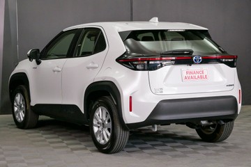 https://vehicle-cdn.autoleague.cloud/30640_U111436_6.jpg