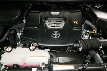 https://vehicle-cdn.autoleague.cloud/30640_U111437_21.jpg