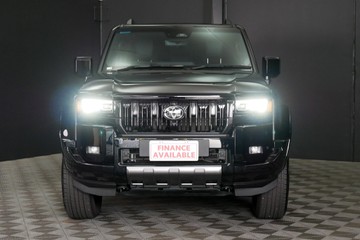 https://vehicle-cdn.autoleague.cloud/30640_U111438_2.jpg