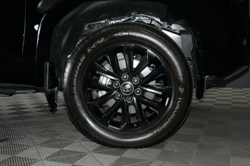 https://vehicle-cdn.autoleague.cloud/30640_U111438_7.jpg