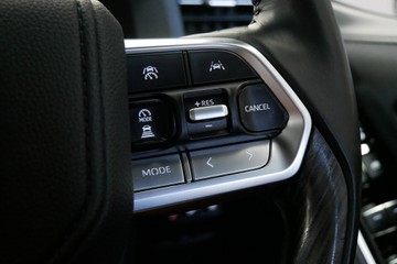 https://vehicle-cdn.autoleague.cloud/30640_U111448_11.jpg