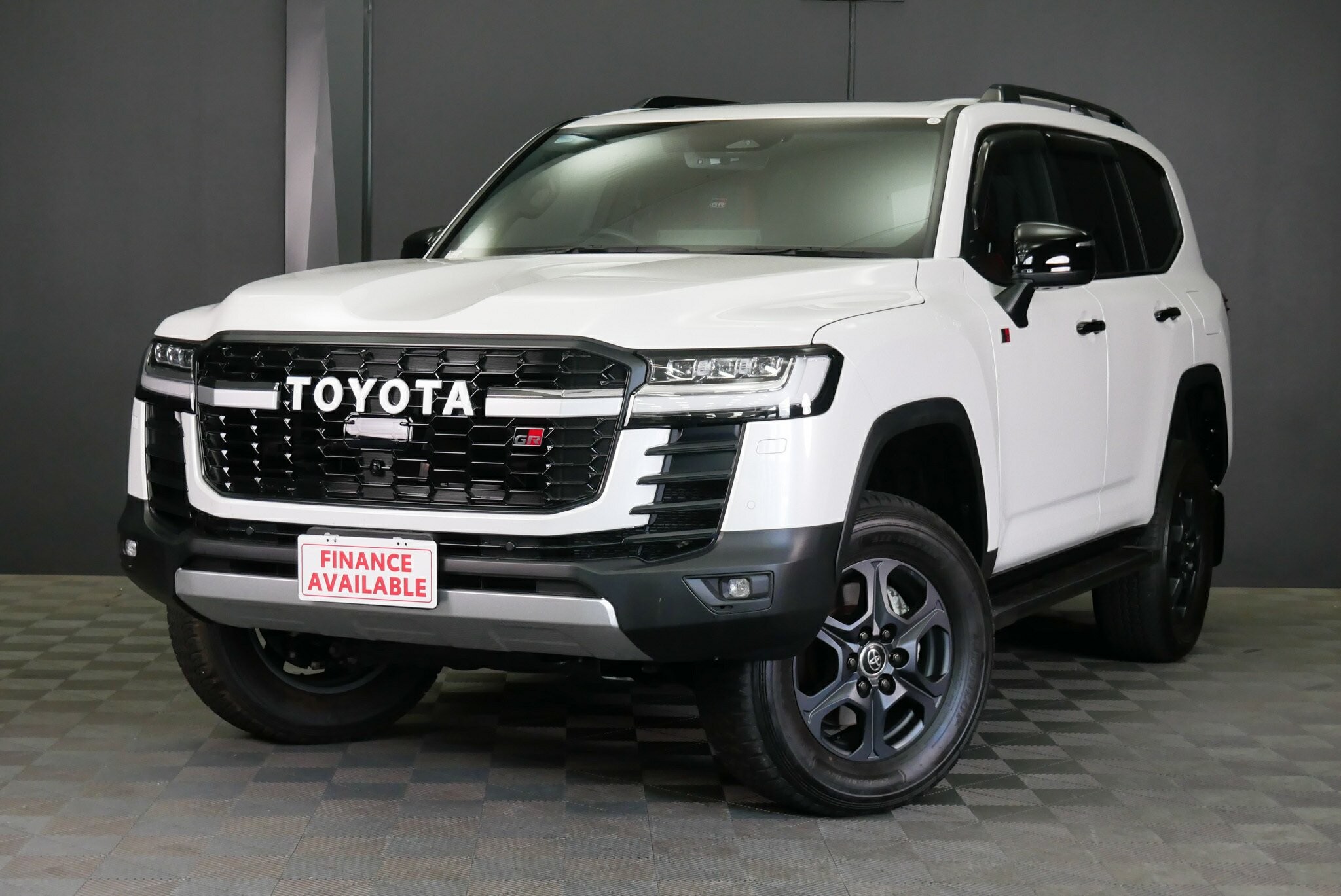 Toyota Landcruiser image 3