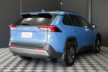 https://vehicle-cdn.autoleague.cloud/30640_U111458_4.jpg