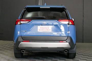 https://vehicle-cdn.autoleague.cloud/30640_U111458_5.jpg
