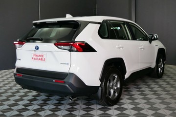 https://vehicle-cdn.autoleague.cloud/30640_U111459_4.jpg