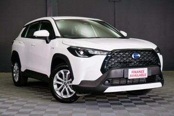 https://vehicle-cdn.autoleague.cloud/30640_U111460_1.jpg