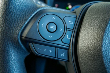 https://vehicle-cdn.autoleague.cloud/30640_U111460_11.jpg