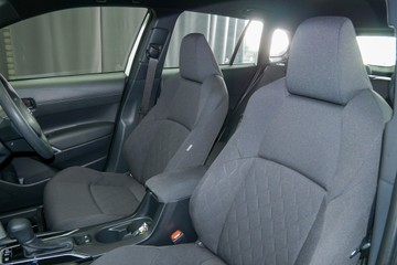 https://vehicle-cdn.autoleague.cloud/30640_U111460_18.jpg