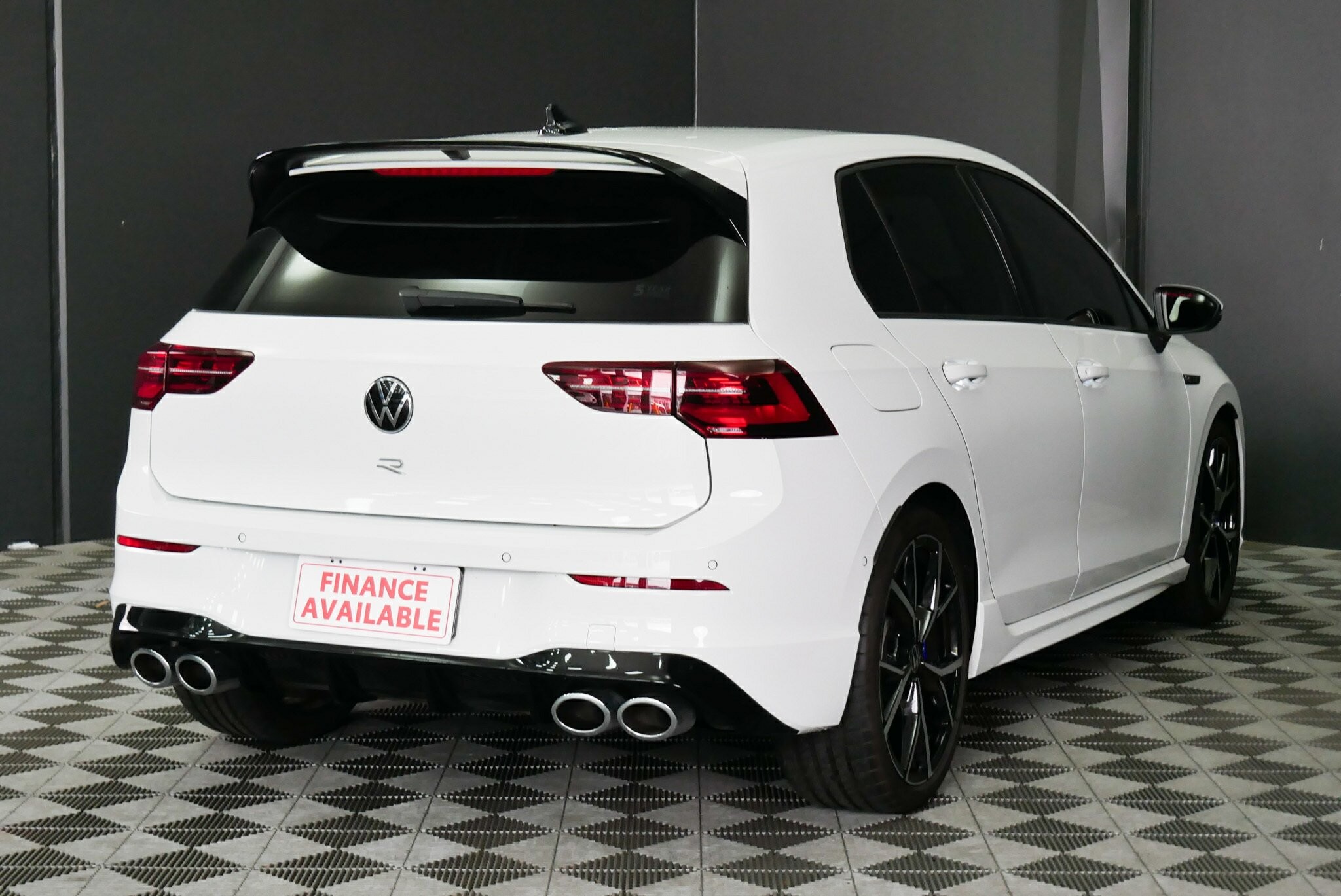 Volkswagen Golf image 4