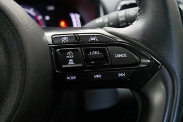 https://vehicle-cdn.autoleague.cloud/30640_U111471_15.jpg