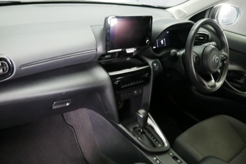 https://vehicle-cdn.autoleague.cloud/30640_U111471_18.jpg