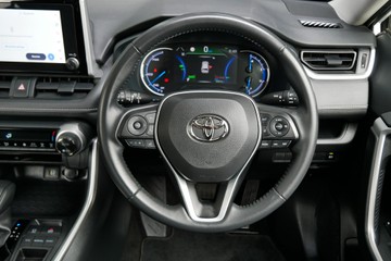 https://vehicle-cdn.autoleague.cloud/30640_U111474_10.jpg