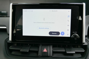 https://vehicle-cdn.autoleague.cloud/30640_U111474_11.jpg