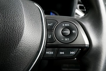 https://vehicle-cdn.autoleague.cloud/30640_U111474_15.jpg