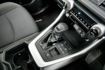 https://vehicle-cdn.autoleague.cloud/30640_U111474_17.jpg