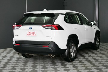 https://vehicle-cdn.autoleague.cloud/30640_U111474_4.jpg