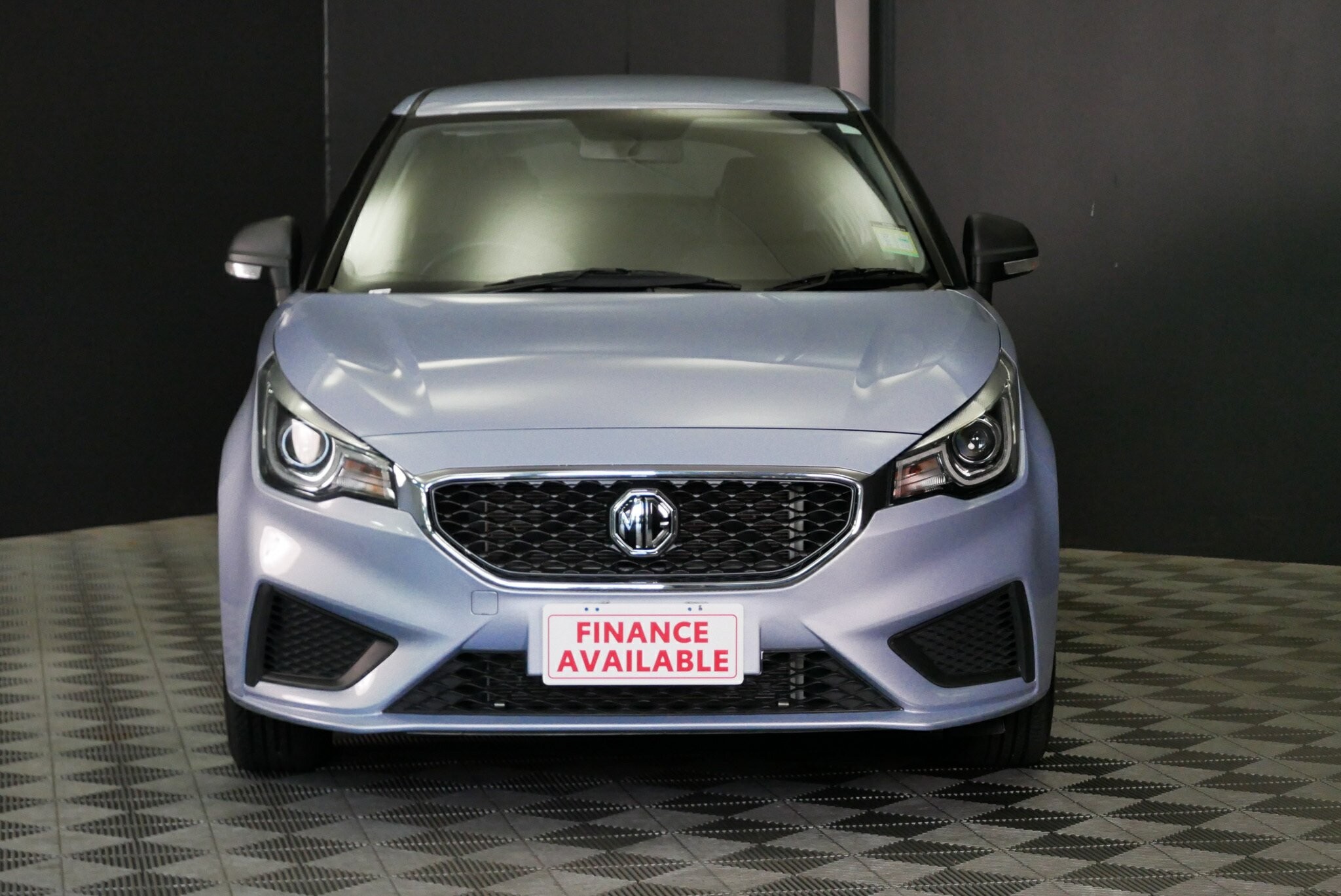 MG Mg3 image 2