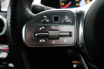https://vehicle-cdn.autoleague.cloud/30640_U111497_14.jpg