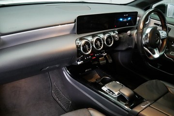https://vehicle-cdn.autoleague.cloud/30640_U111497_20.jpg