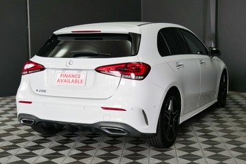 https://vehicle-cdn.autoleague.cloud/30640_U111497_4.jpg