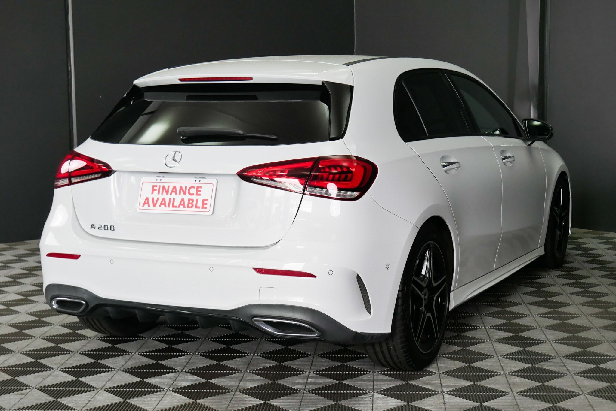 Mercedes Benz A-class image 4