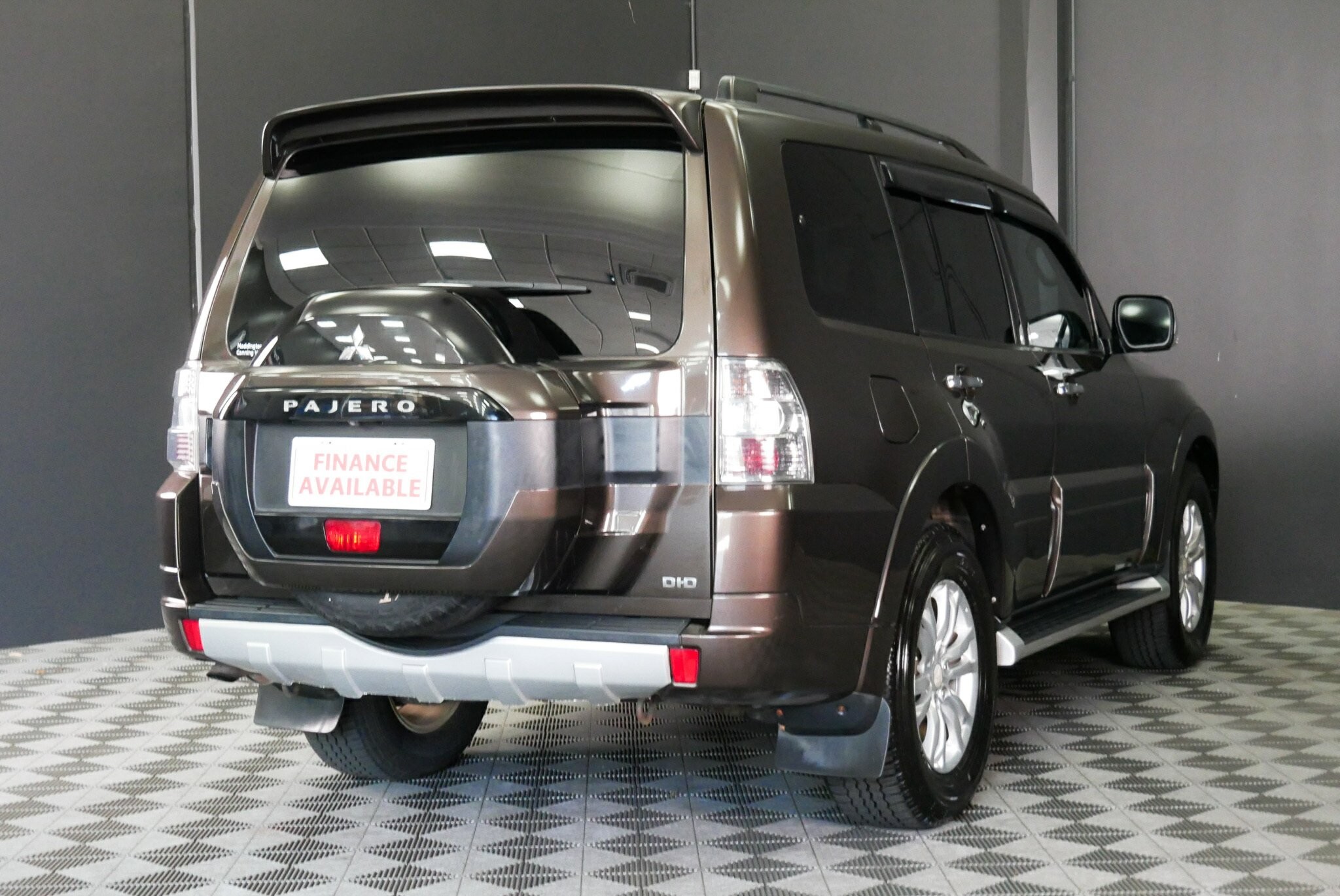 Mitsubishi Pajero image 4