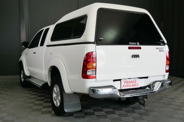 https://vehicle-cdn.autoleague.cloud/30640_U111517_6.jpg