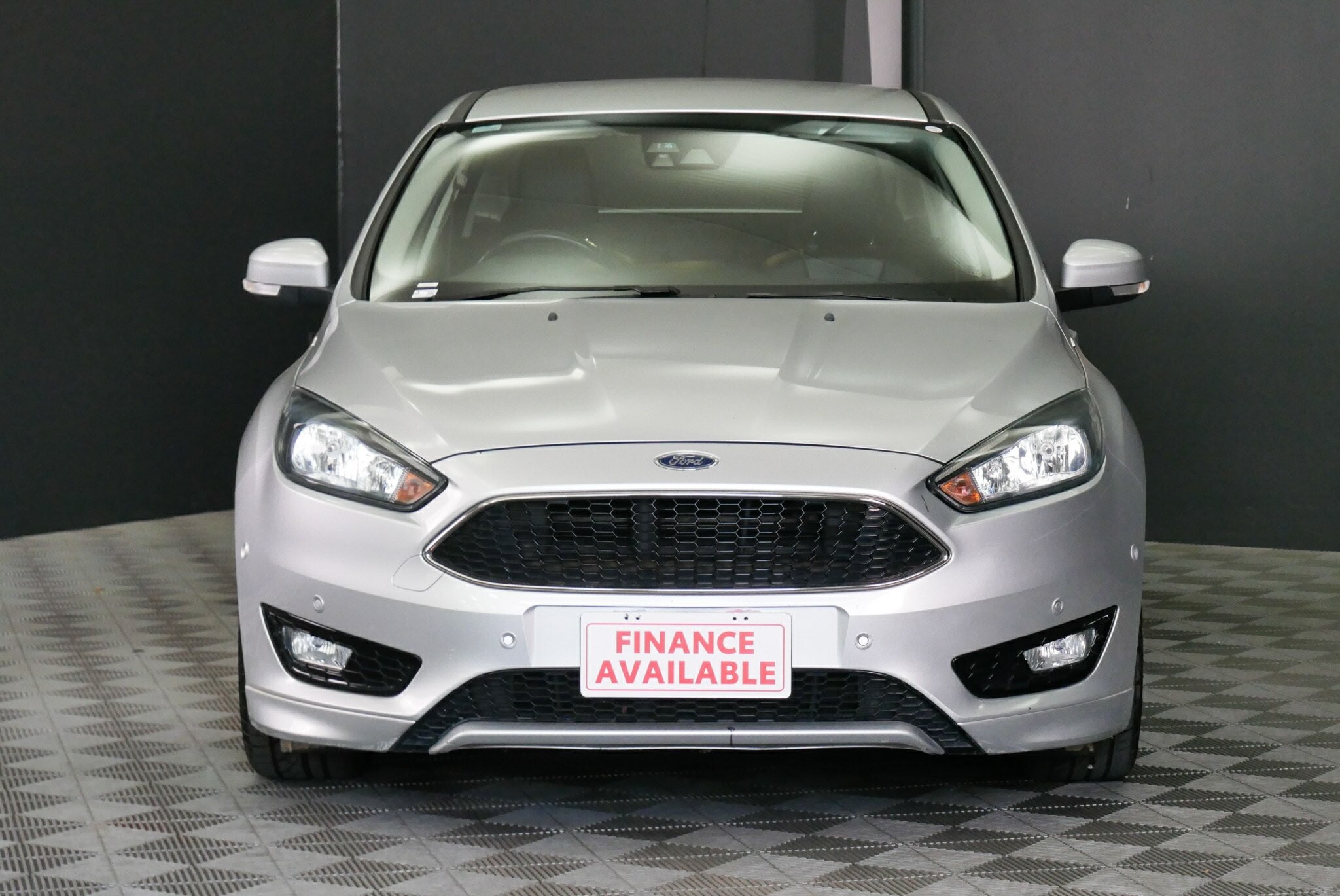 Ford Focus image 2