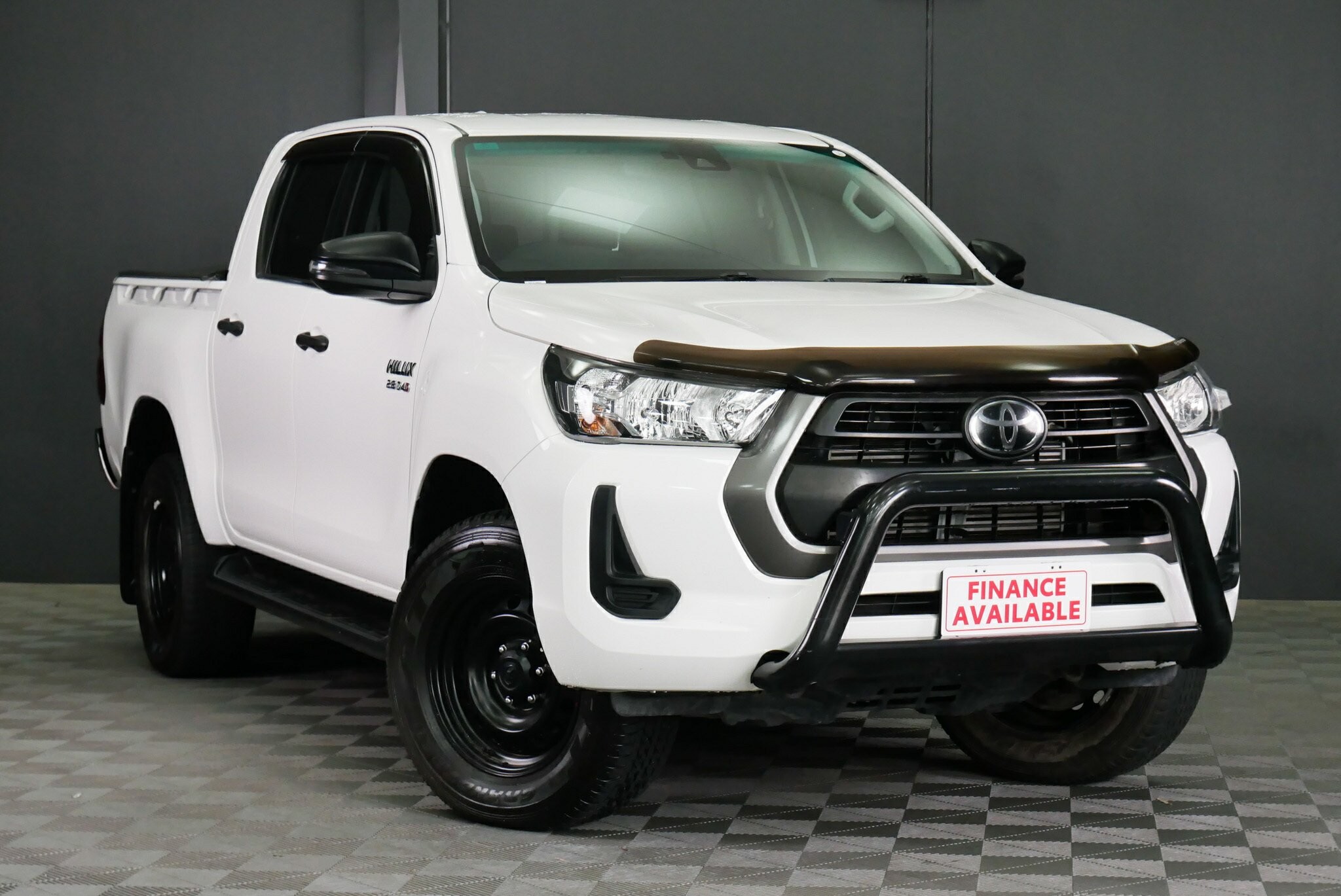 Toyota Hilux image 1