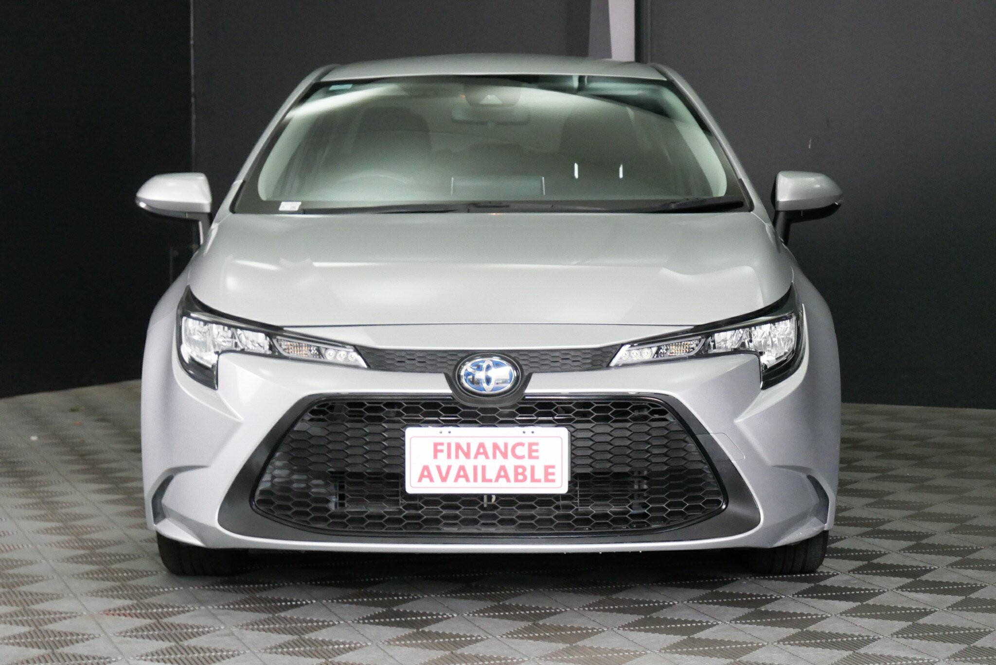 Toyota Corolla image 2