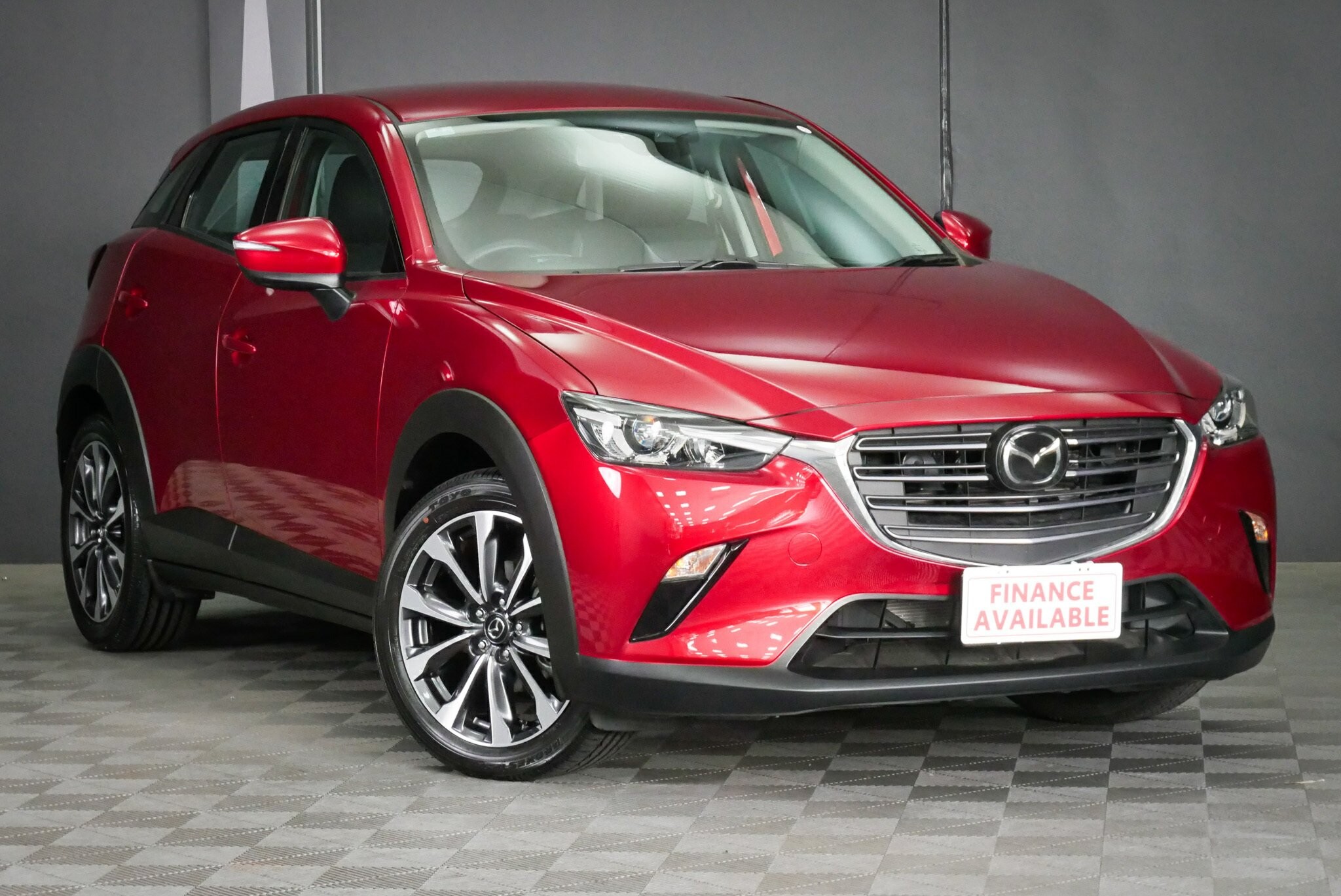 Mazda Cx-3 image 1