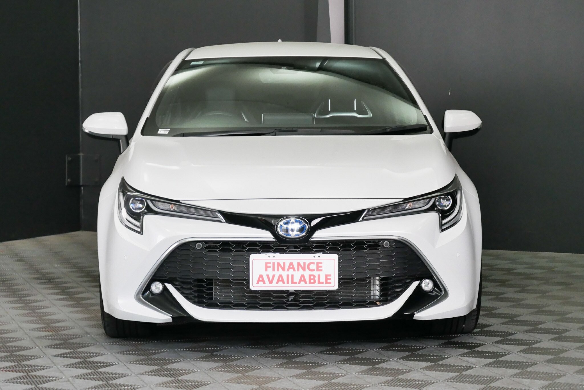 Toyota Corolla image 2