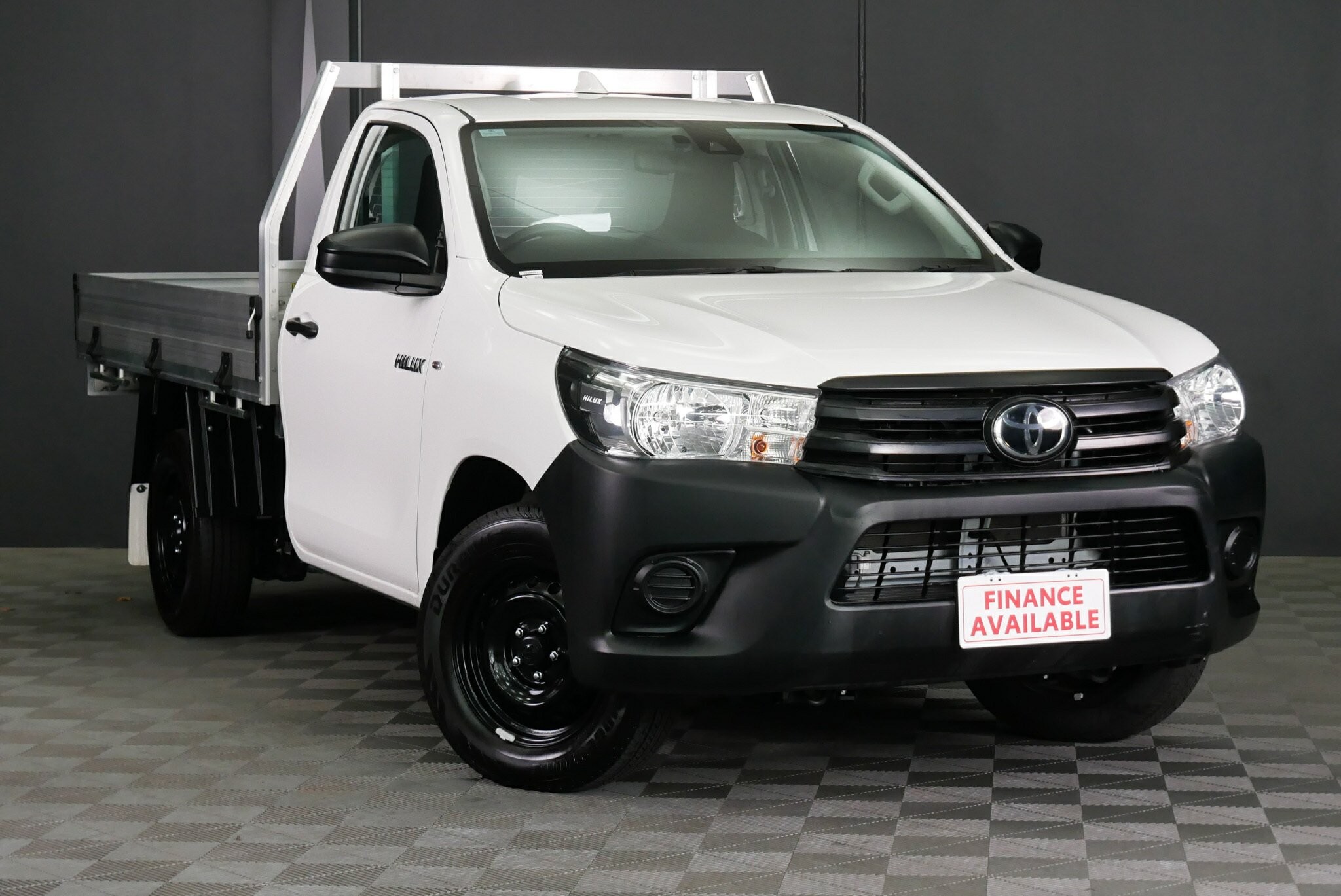 Toyota Hilux image 1