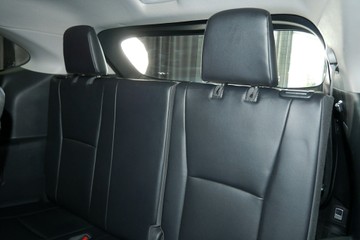 https://vehicle-cdn.autoleague.cloud/30640_U111734_23.jpg