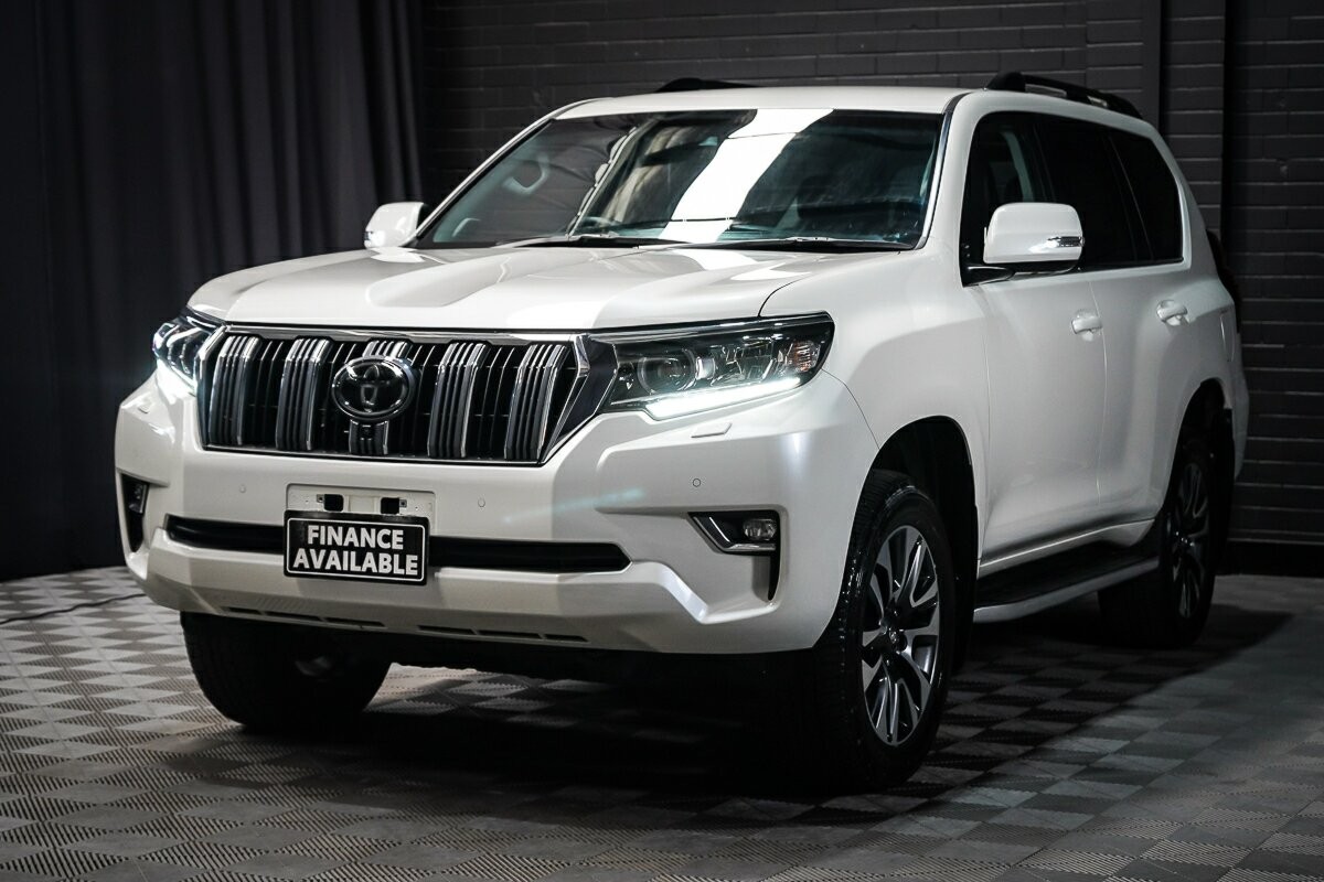 Toyota Landcruiser Prado image 4