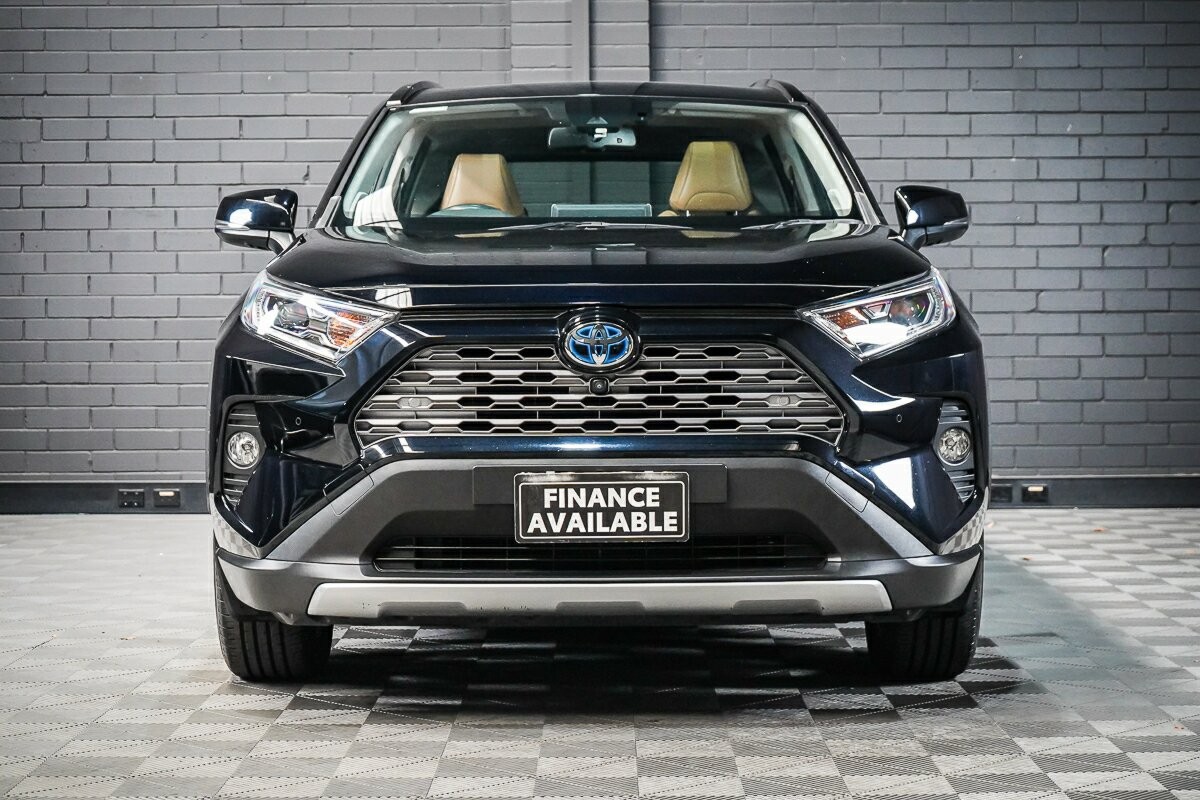 Toyota Rav4 image 3