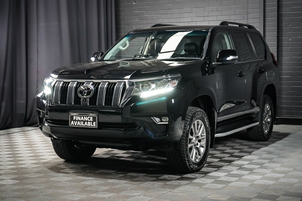Toyota Landcruiser Prado image 4