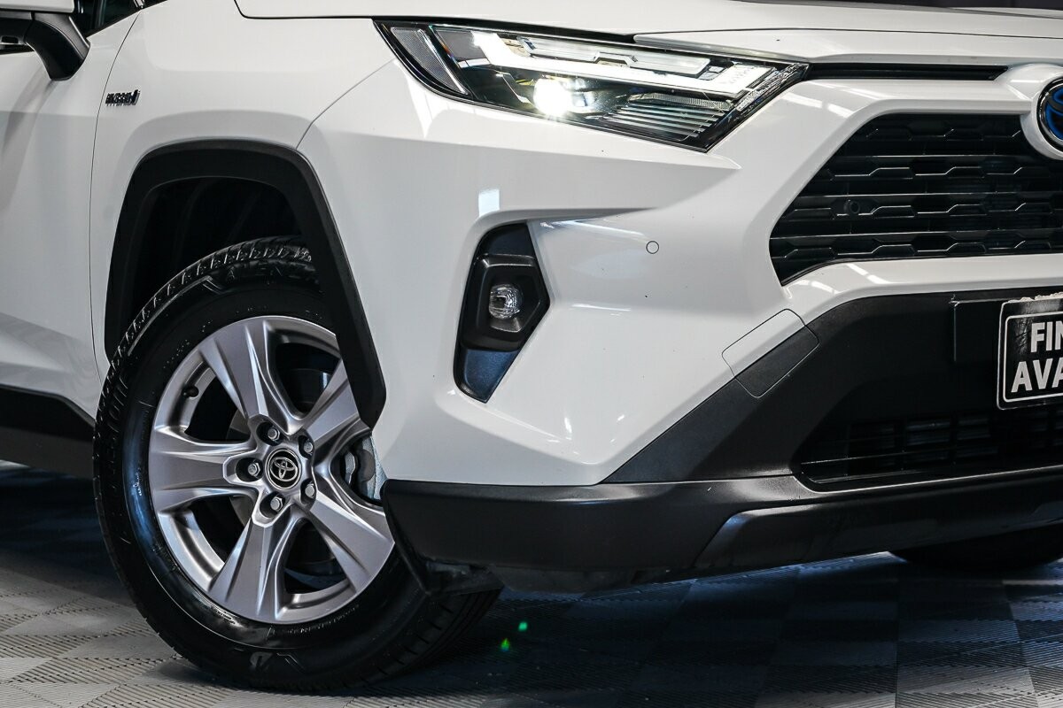 Toyota Rav4 image 2