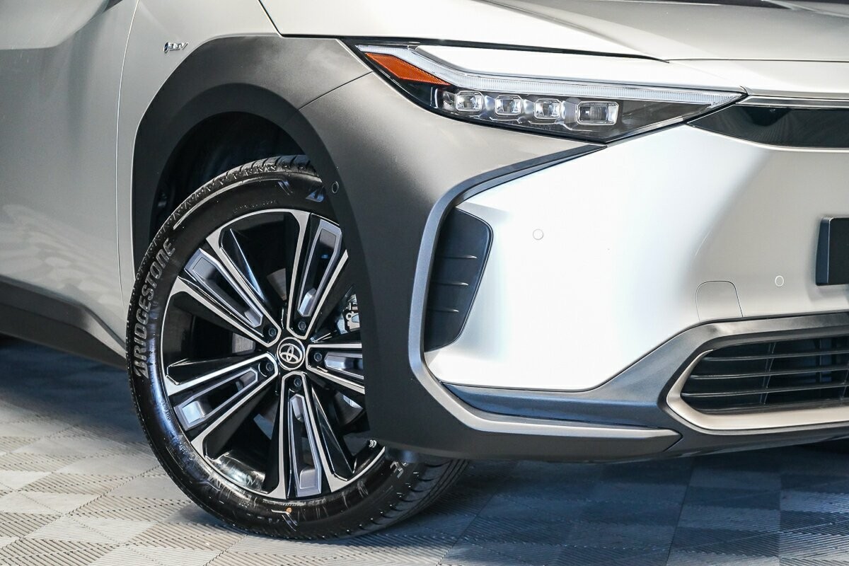 Toyota Bz4x image 2