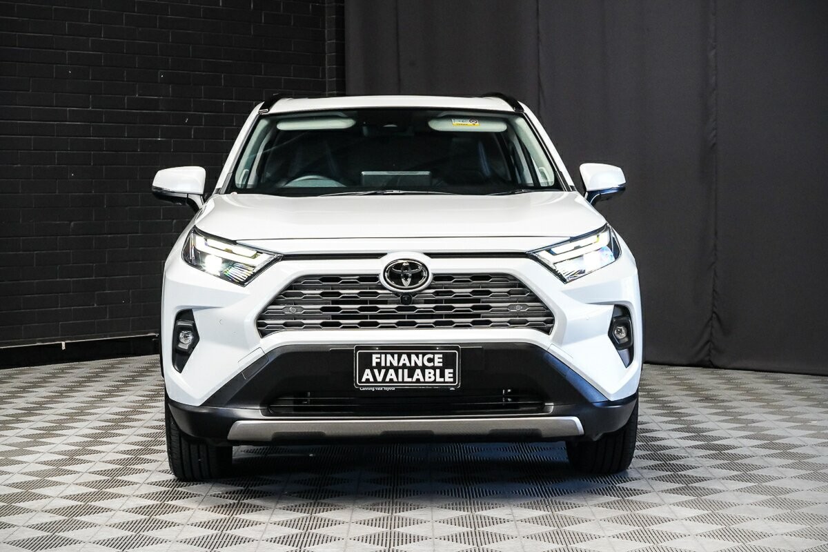 Toyota Rav4 image 3